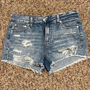 NWT distresses American Eagle Jean shorts